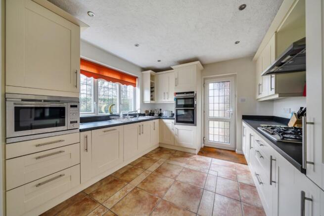 Millstream Rise, Romsey, Hampshire, SO51 photo 4