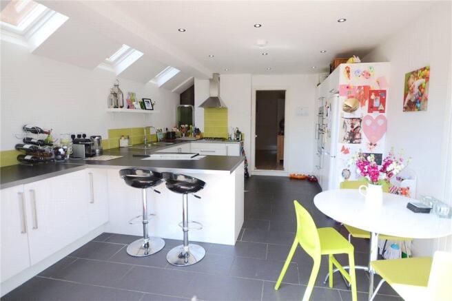 Kitchen 02