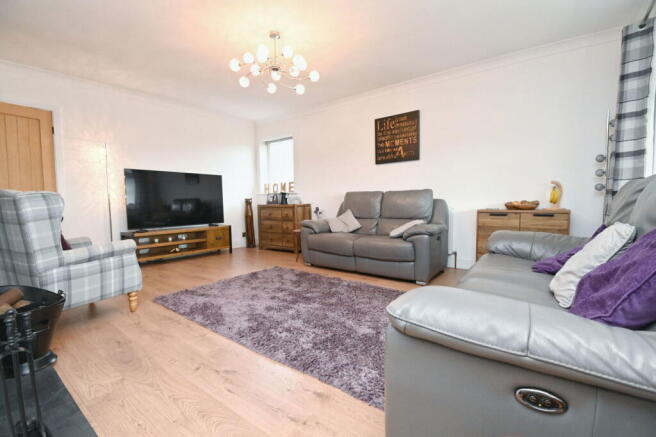 3 bed Detached Bungalow for sale Image 11