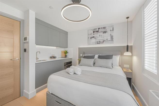 One Stay - Studio 16 - Bedroom - Image 5.jpg