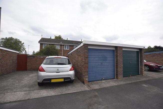 Garage & Parking