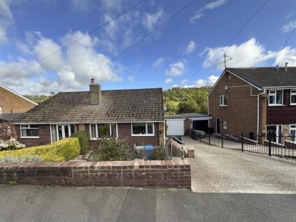 Smithy Moor Avenue, Stocksbridge, S36