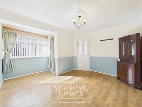 Sitting/ Dining Room