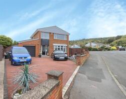 11, Kingsdown Way, Redcar TS11 8JJ