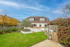 141, River Way, Christchurch BH23 2QL
