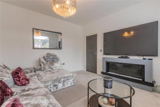 2 bed Semi-Detached Bungalow for sale Image 10
