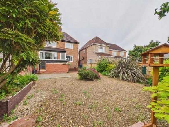 2 bed Semi-Detached for sale Image 10