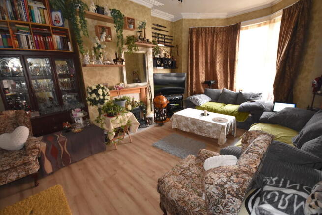 IMG_395863_10_ori...