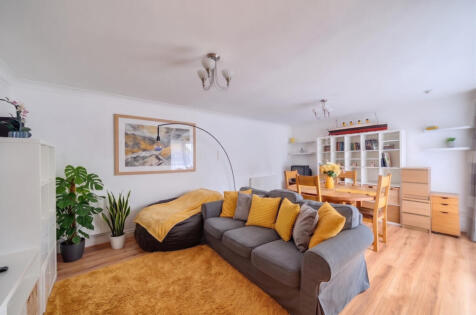Hedingham Mews, Maidenhead, SL6