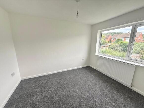 3 bed Semi-Detached for sale Image 10
