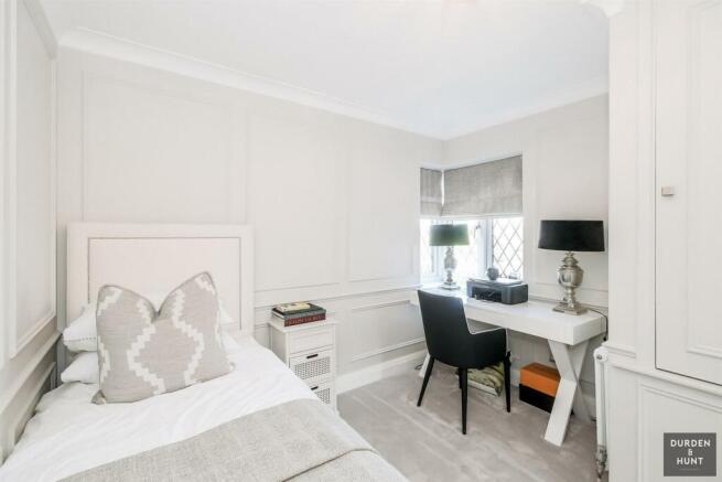 lyndhurst rise-13_1.jpg