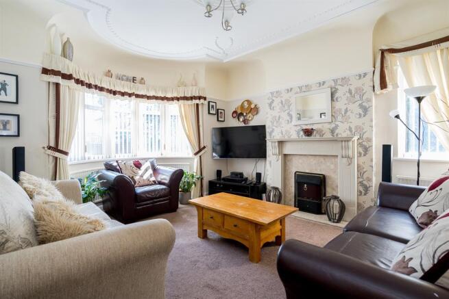 FRONT RECEPTION ROOM