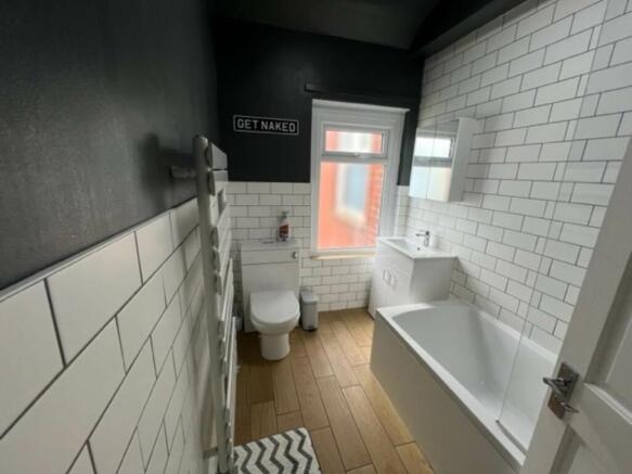 5 Porthkerry-Bathroo