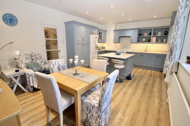 Kitchen diner