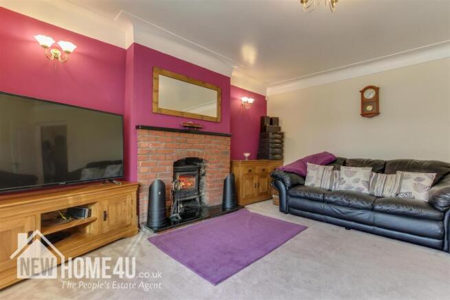 LOUNGE: