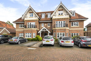 6, South Riding, Shoppenhangers Road, Maidenhead SL6 2GE