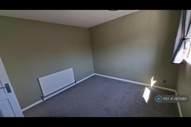 3 bed Semi-Detached to rent Image 10