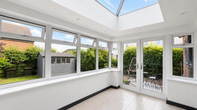 4 bed Detached for sale Image 5
