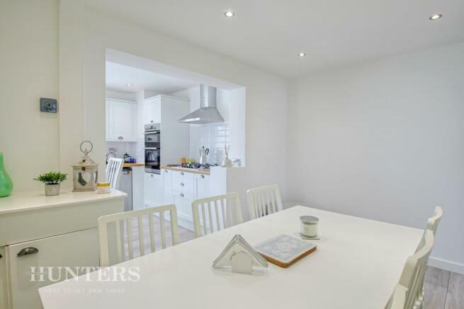 Dining to Kitchen