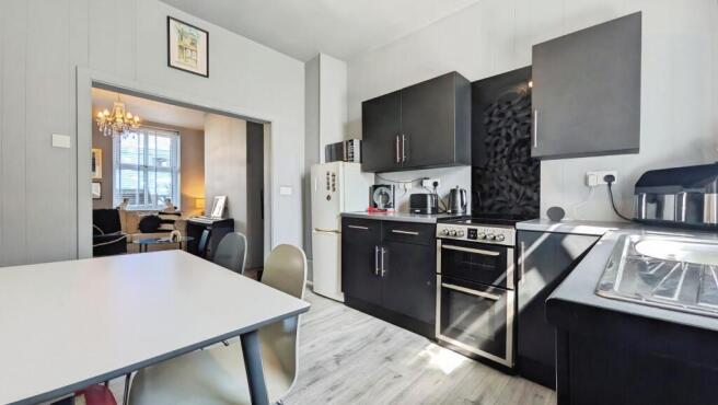 2 bed Terraced for sale Image 5