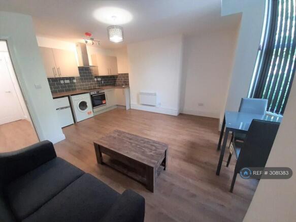 Living / Kitchen