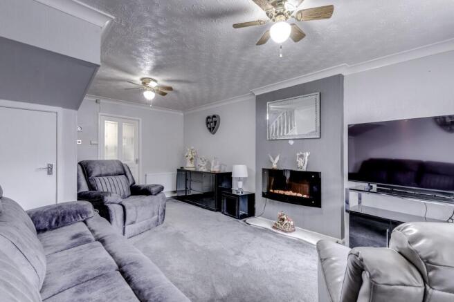 3 bed Semi-Detached for sale Image 5