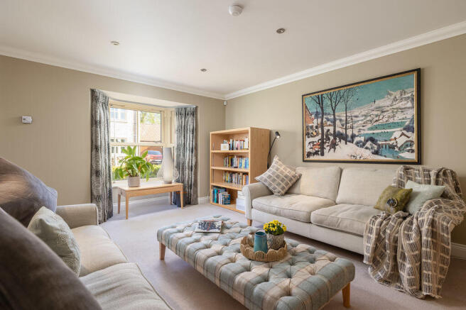 4 bed Detached for sale Image 8