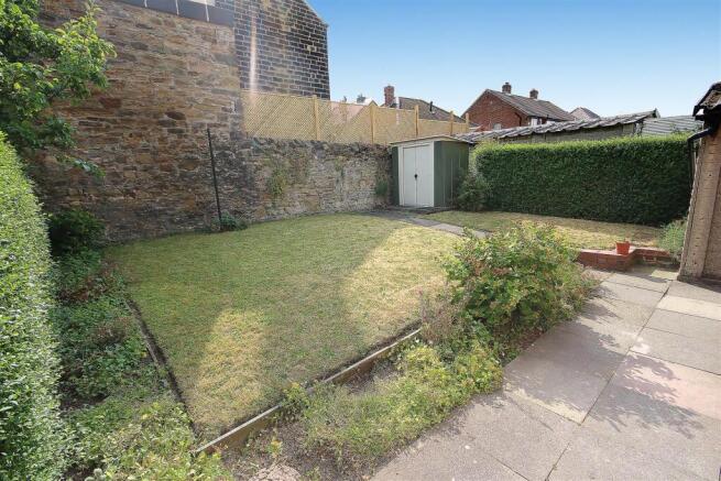 2 bed Semi-Detached to rent Image 7