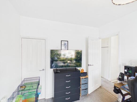 3 bed Terraced for sale Image 12