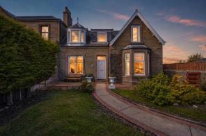 9, Links Parade, Carnoustie DD7 7JF