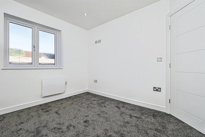2 bed Terraced Bungalow for sale Image 8