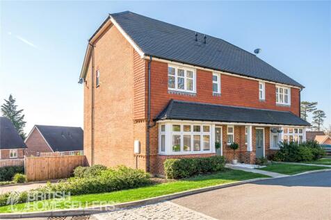 Consort Drive, Leatherhead, Surrey, KT22