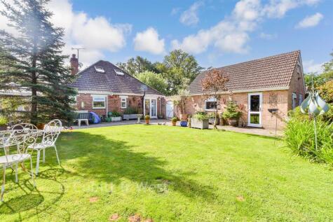 Coolham Road, Brooks Green, Horsham, West Sussex