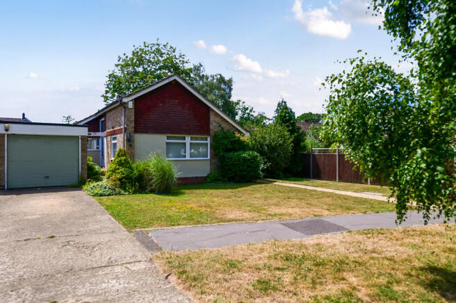 11 Meadow Way (3)