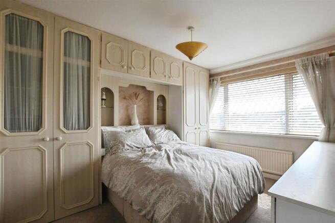 3 bed Semi-Detached for sale Image 11