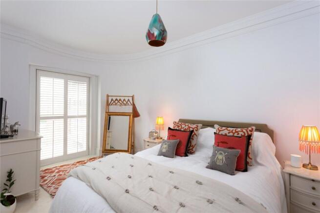 2 bed Apartment for sale Image 5