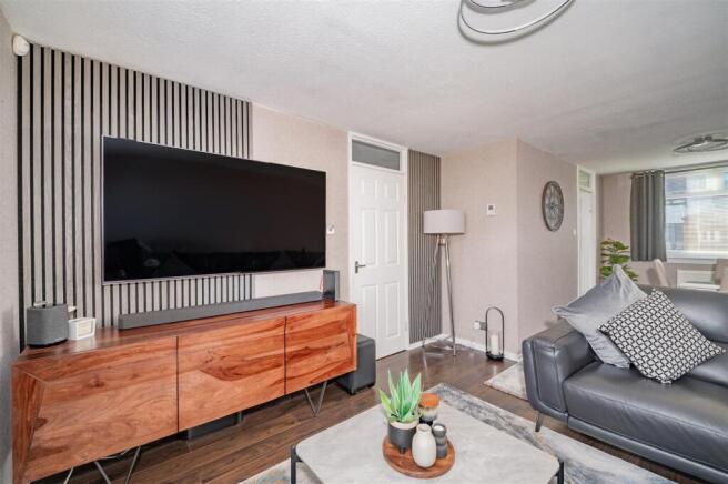 88 Old Glamis Road Dundee-13.JPG