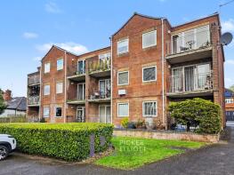 6, Clarence Court, Clarence Road, Hinckley LE10 1BL