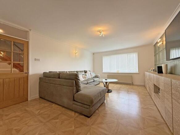 Rochford Crescent 26 - Living Room.jpg