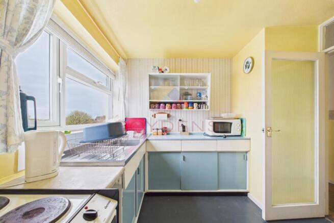 Cliff Court, Frinton on Sea photo 4