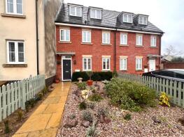 49, Berrywood Drive, Northampton NN5 6GA