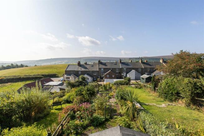 Hill Cottages 28 External-17.jpg