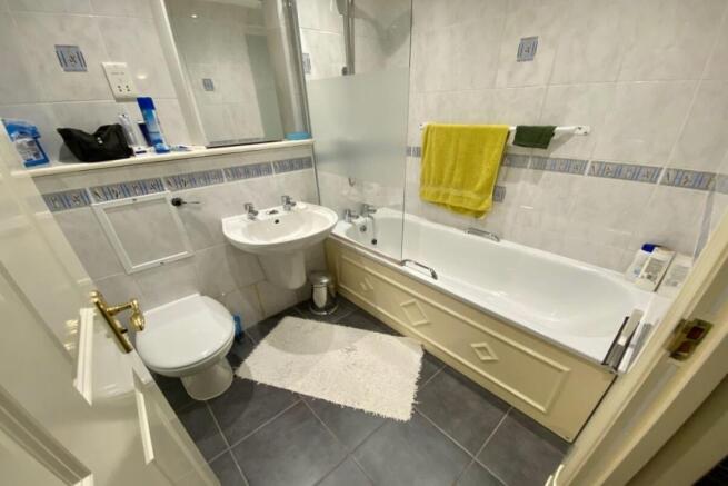 Bathroom / WC