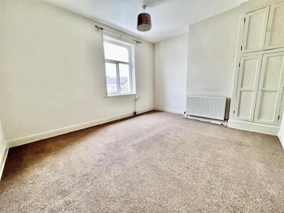 2 bed Terraced for sale Image 6