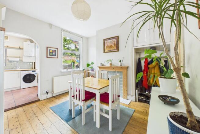 2 bed Terraced for sale Image 5