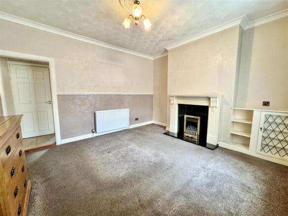 2 bed Terraced for sale Image 6