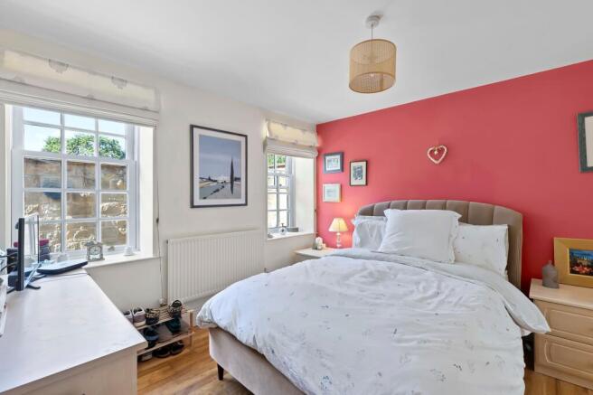 4 bed Barn Conversion for sale Image 12