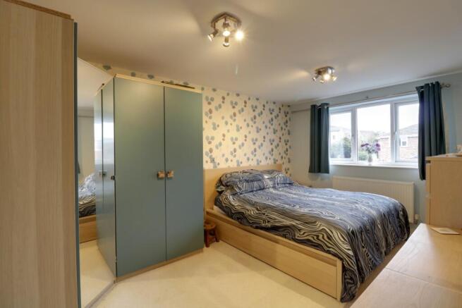 Bed 1 a