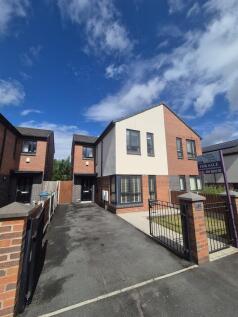 Heartwood Road, Newall Green, Manchester, M23