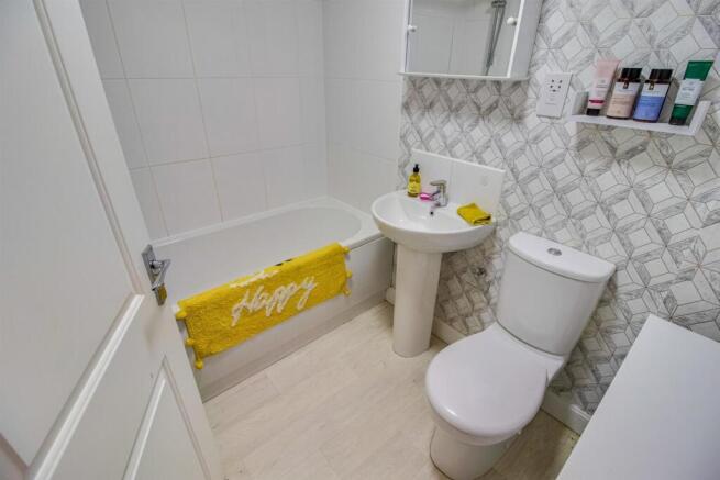 HOUSE BATHROOM/W.C.